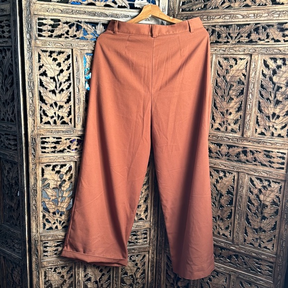 Spring trouser by Free People. - Picture 5 of 5